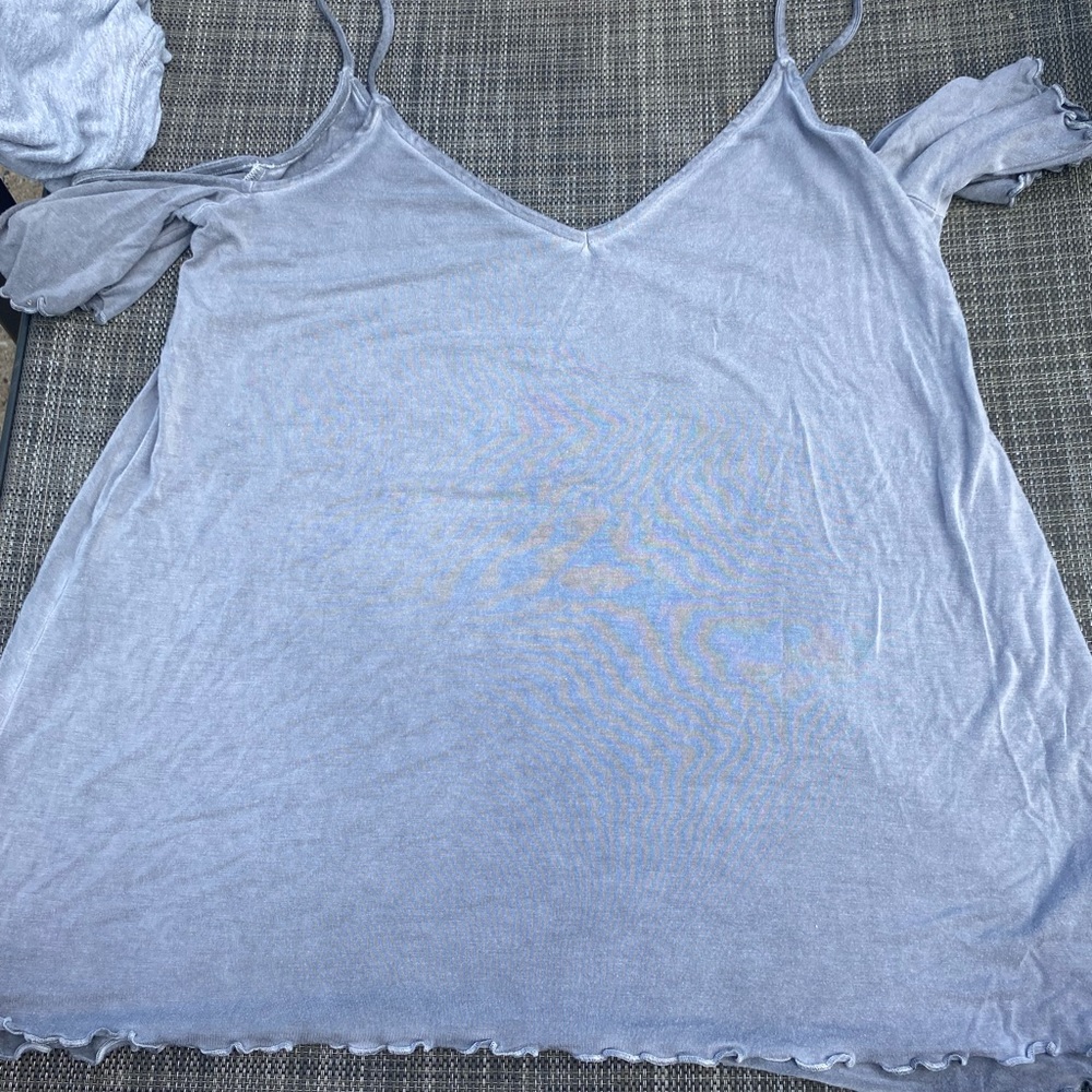 Flowey Grey Top| American Eagle